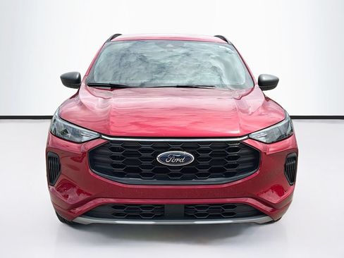 Used 2023 Ford Escape ST-Line w/ Tech Pack #1 AWD/4WD image 2