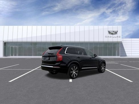 Used 2023 Volvo XC90 B6 Ultimate AWD/4WD image 3