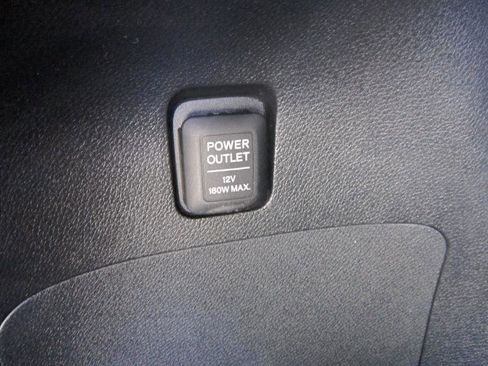 Used 2016 Honda Pilot Touring image 33