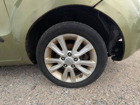 Used 2012 Kia Soul + FWD image 18