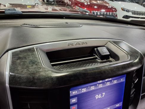 Used 2019 RAM 1500 Big Horn AWD/4WD image 11