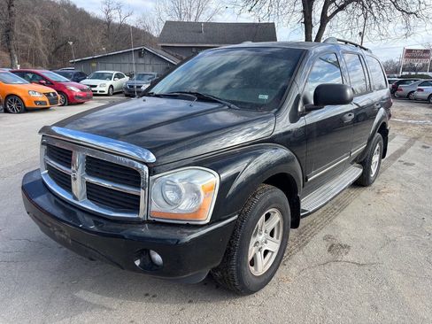 Used 2005 Dodge Durango Limited w/ Trailer Tow Group image 4