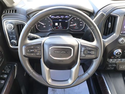 Certified 2023 GMC Sierra 2500 Denali w/ Denali Ultimate Package AWD/4WD image 11