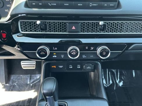Used 2025 Honda Civic Sport image 18