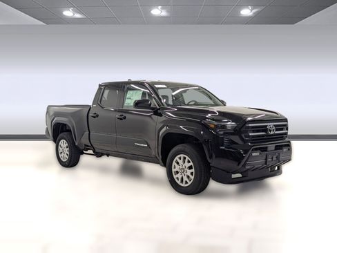 New 2025 Toyota Tacoma SR image 6
