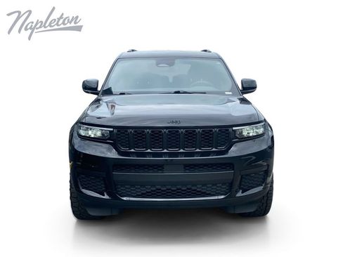 Used 2023 Jeep Grand Cherokee L Laredo AWD/4WD image 9