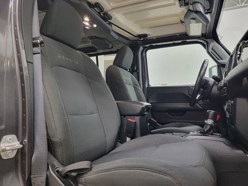 Certified 2021 Jeep Wrangler Unlimited Sahara image 20