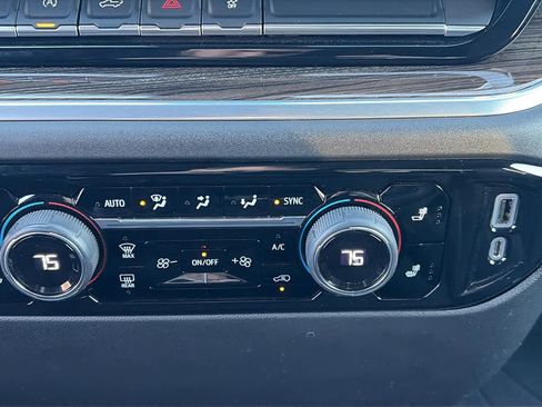 Used 2022 Chevrolet Silverado 1500 LT image 18