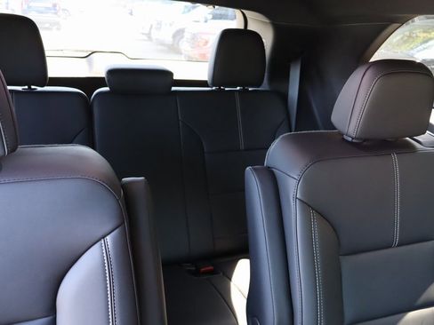 New 2025 GMC Acadia Elevation w/ Elevation Premium Package image 23