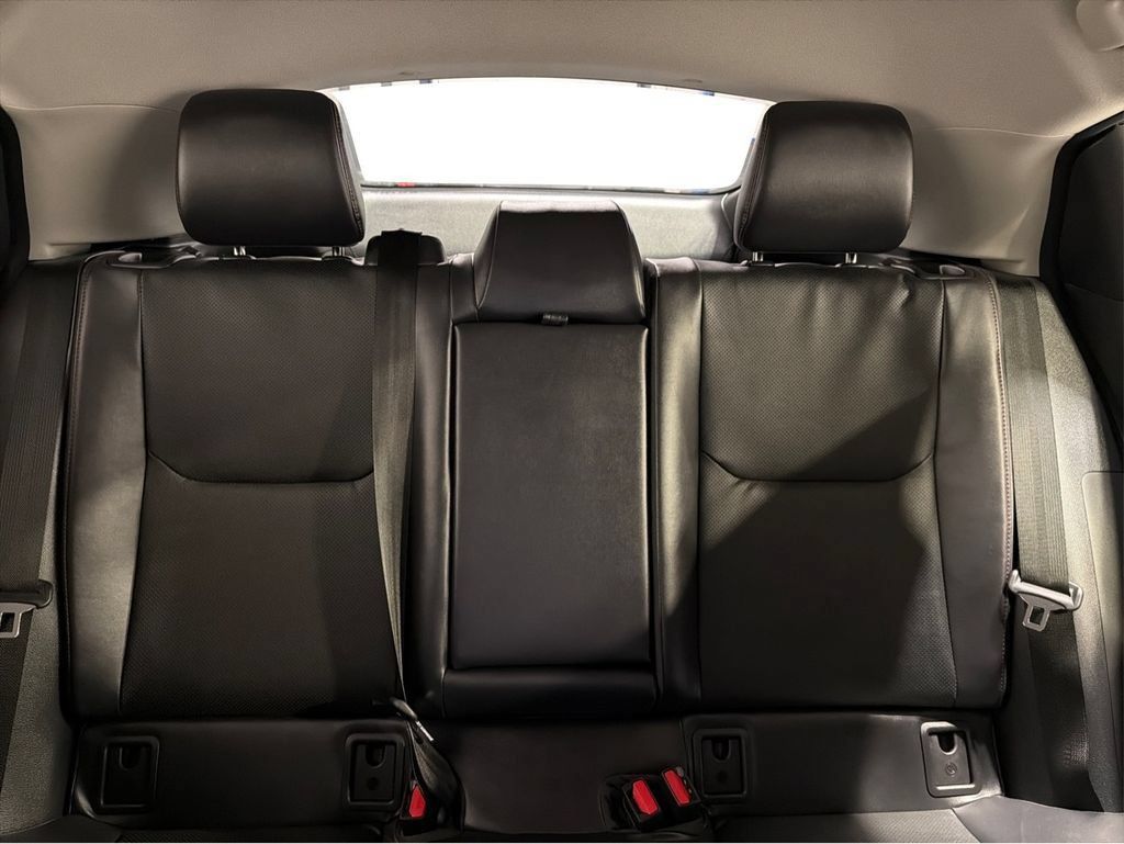 Used 2023 Toyota Prius Prime FWD image 15