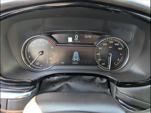 Used 2025 Cadillac XT5 Premium Luxury image 13