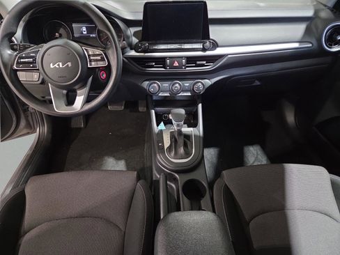 Used 2024 Kia Forte LXS image 9