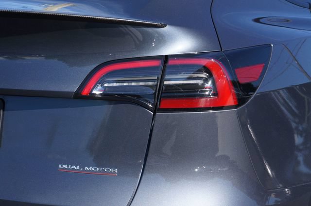 Used 2023 Tesla Model Y Performance AWD/4WD image 15
