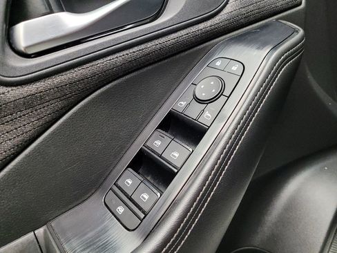 Used 2023 Nissan Rogue SV FWD image 27