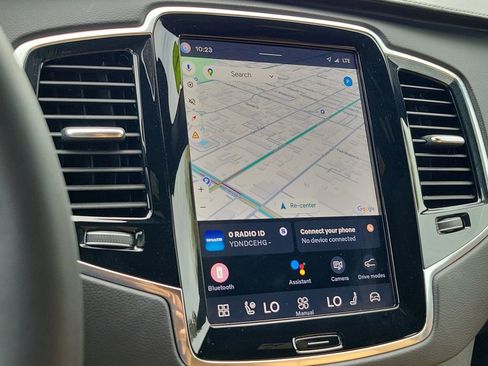 Certified 2023 Volvo XC90 T8 Ultimate w/ Protection Package Premier image 29