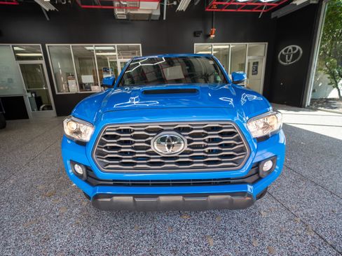 Used 2021 Toyota Tacoma TRD Sport AWD/4WD image 6