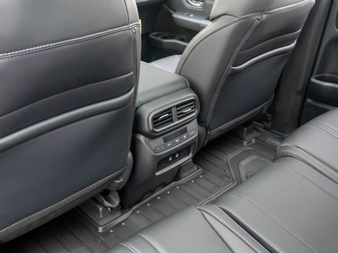 New 2026 Honda Pilot Touring image 18