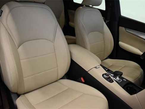 Used 2020 INFINITI QX50 Luxe w/ Cargo Package image 6