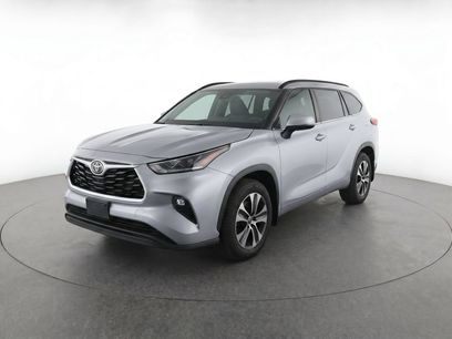 Certified 2025 Toyota Highlander XLE