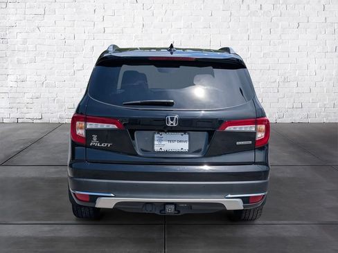 Used 2020 Honda Pilot Touring image 6