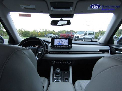 Used 2024 Mitsubishi Outlander SEL AWD/4WD image 15