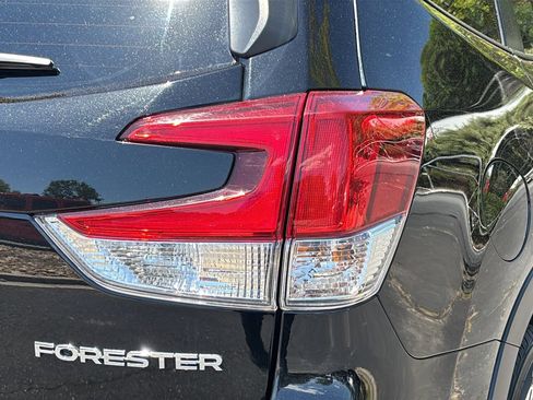 Used 2023 Subaru Forester Premium AWD/4WD image 45