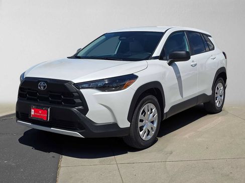 Certified 2026 Toyota Corolla Cross L FWD image 7