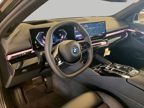 New 2027 BMW i5 eDrive40 RWD image 8