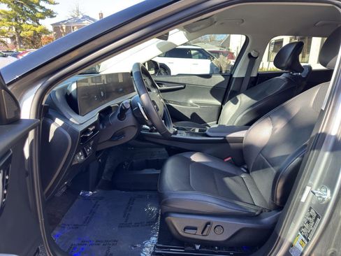 Used 2022 Kia EV6 Wind w/ Wind Technology Package image 22