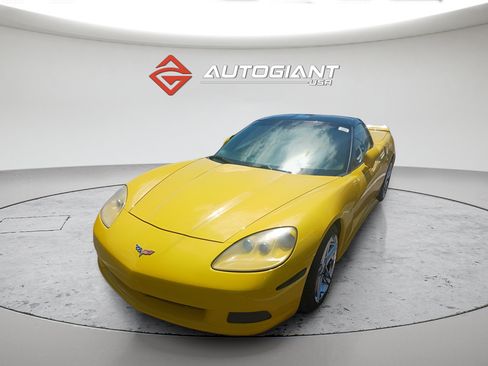 Used 2007 Chevrolet Corvette Coupe w/ Preferred Equipment Group RWD image 1