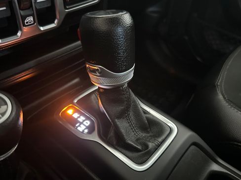 Used 2020 Jeep Wrangler Unlimited Sport AWD/4WD image 21