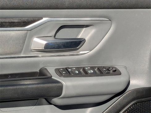 Used 2021 RAM 1500 Big Horn image 12