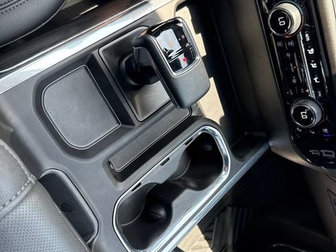 Used 2025 Chevrolet Silverado 1500 LTZ w/ LTZ Premium Package AWD/4WD image 34