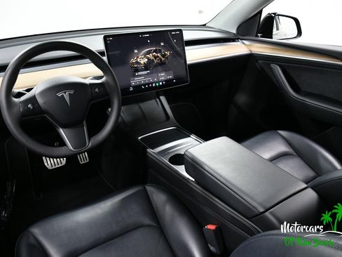 Used 2023 Tesla Model Y Performance AWD/4WD image 29