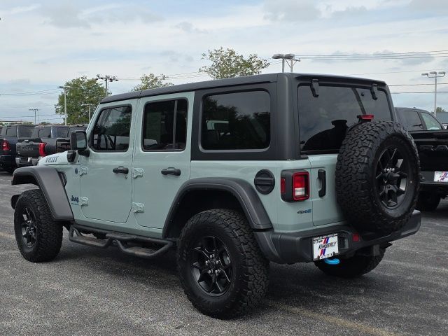 Used 2024 Jeep Wrangler Unlimited AWD/4WD image 3