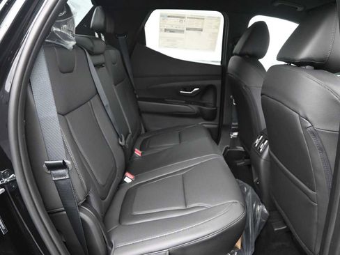 New 2025 Hyundai Santa Cruz SEL image 12