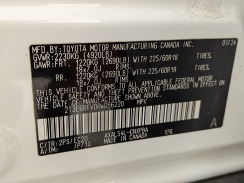 Used 2024 Toyota RAV4 XSE AWD/4WD image 31