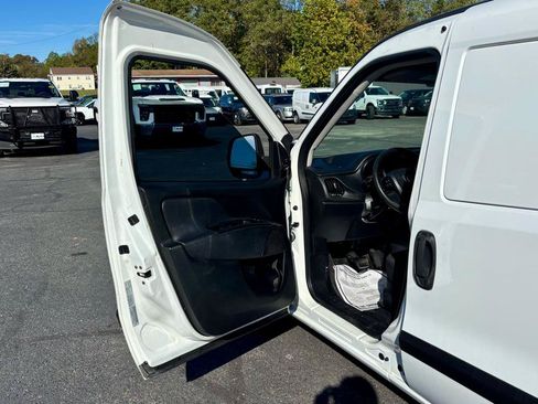 Used 2019 RAM ProMaster City Tradesman FWD image 14