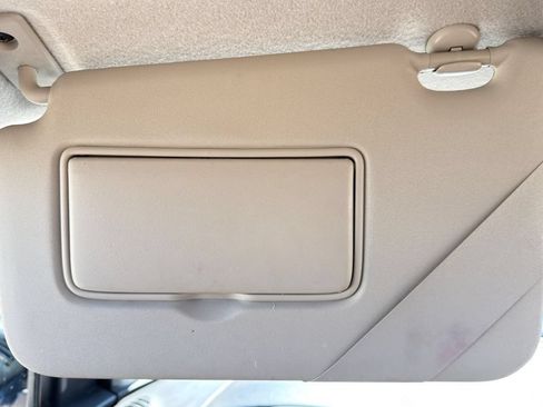 Certified 2022 Nissan Kicks S FWD image 25