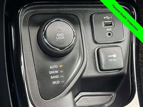 Used 2020 Jeep Compass Limited image 20