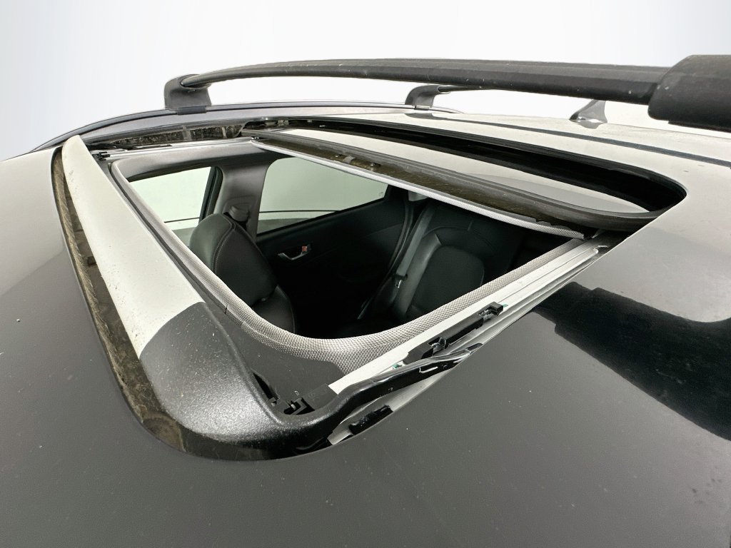 Used 2019 Hyundai Kona Limited FWD image 21