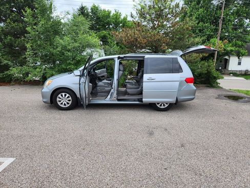 Used 2010 Honda Odyssey EX-L image 12