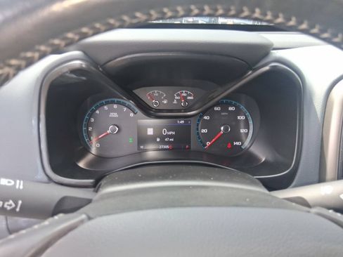 Used 2022 Chevrolet Colorado Z71 w/ Safety Package AWD/4WD image 12