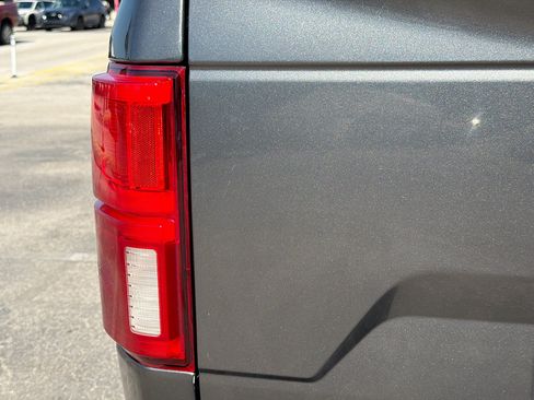 Used 2019 Ford F150 XLT w/ Equipment Group 302A Luxury AWD/4WD image 11