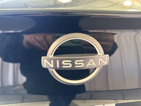 Used 2025 Nissan Altima 2.5 SV FWD image 14