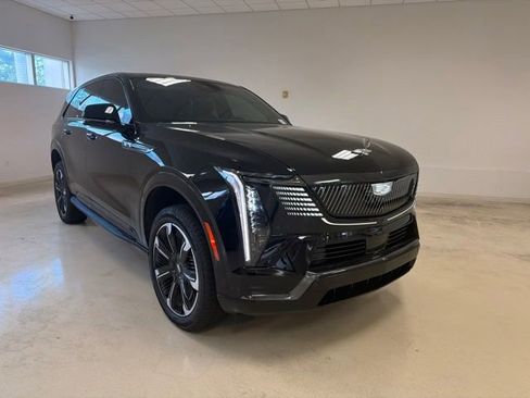 Used 2025 Cadillac Escalade IQ Sport 1 AWD/4WD image 1