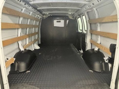 Used 2024 Chevrolet Express 2500 w/ Driver Convenience Package RWD image 7