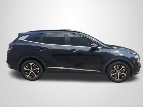 Used 2025 Kia Sportage EX w/ Premium Package FWD image 3