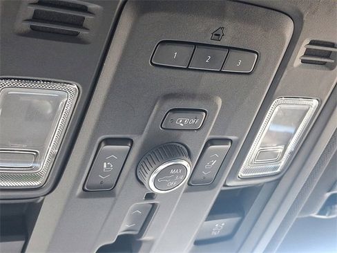 Used 2023 Chevrolet Tahoe Premier image 26