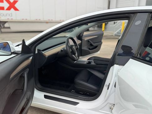 Used 2023 Tesla Model 3 Standard Range RWD image 16